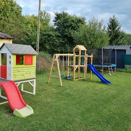 Domek Pod Swierkami -Apartament Swierkowy IV クドヴァ・ズドゥルイ エクステリア 写真